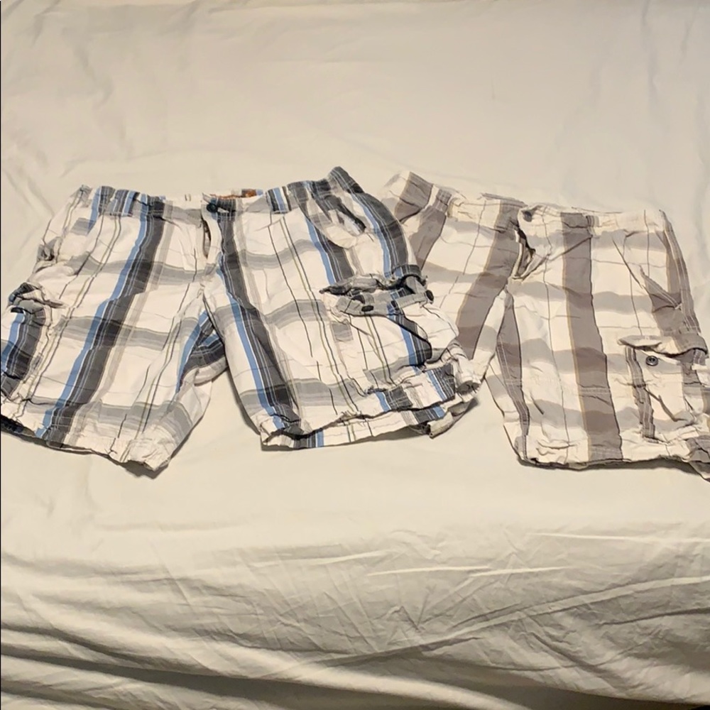 Set of 2 men’s cargo shorts